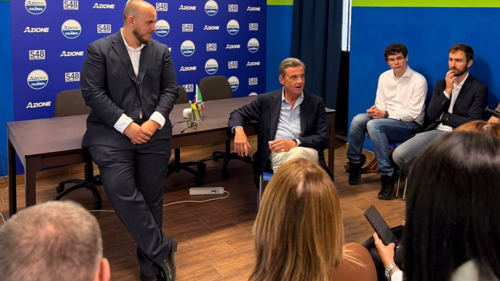 Carlo Calenda ad Alba